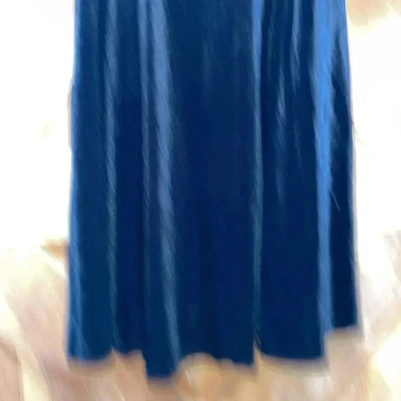 Homrain Velvet Dress- Medium - Picture 3 of 6